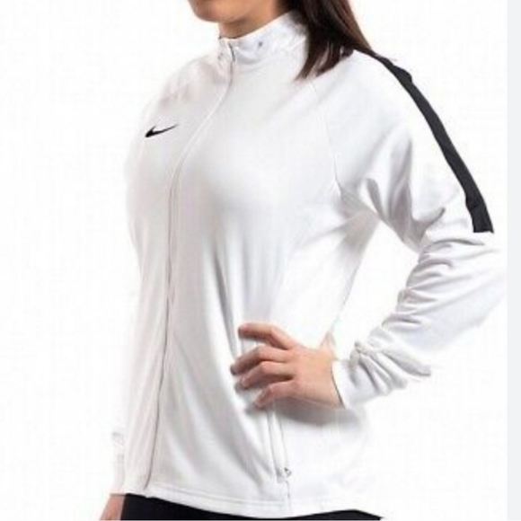 Nike Soccer Tracksuit Jacket Medium - Picture 2 of 9